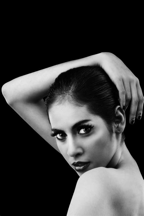 Women Model Beauty Portrait Black And White Naked K Phone HD Wallpaper