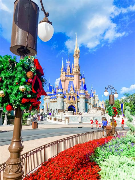Christmas at Disney World: An Updated Guide for 2021