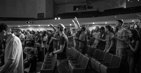 4 Ways To Help Your Church Engage In Worship