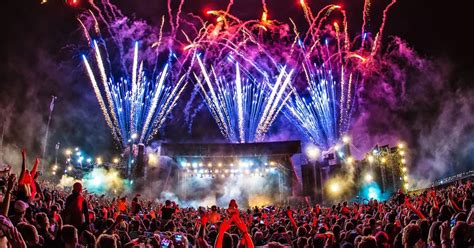 Best Music Festivals In Glastonbury Creamfields Isle Of Wight And More Who Is