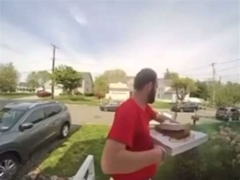 Pizza Delivery Guy Ends High Speed Police Chase With His Foot News