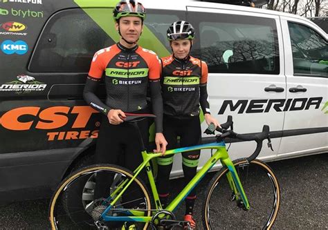 Vas kata blanka vagyok, kerékpárversenyző. Cyclo-cross Magyar Bajnokság 2019: Vas Kata Blanka és Vas ...