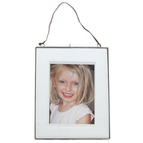 ﻿glass Hanging Frame In Silver 25x20cm ﻿rex London