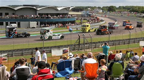 Thruxton Circuit