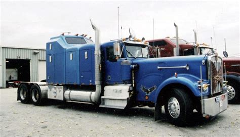 Kenworth W900 Extremely Extended Hood Truck Tractor