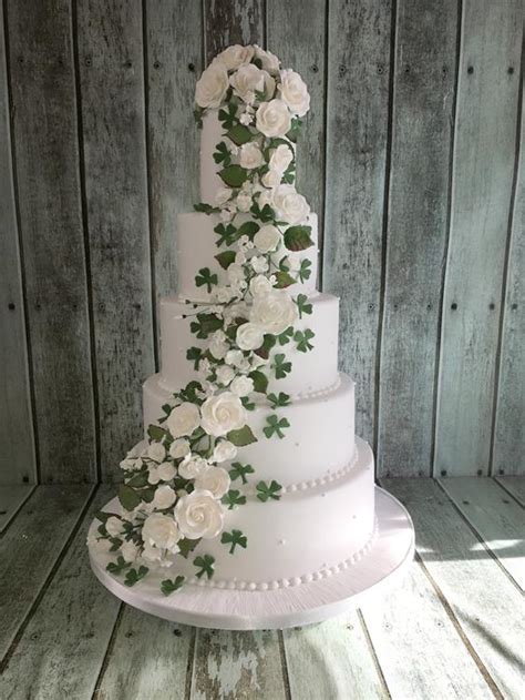 wedding cakes amazing cakes irish wedding cakes based in dublin ireland wedding cakes