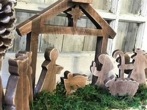 Diy Wooden Nativity Scene Makeover Re Fabbed Nativity Scene Diy