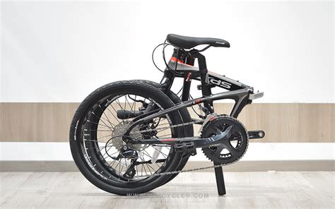 Lightweight and foldable, they're perfect to take you too and from the train station, while folding up small enough for you to carry onto the train with you. XDS K12 Folding Bike | USJ CYCLES | Bicycle Shop Malaysia