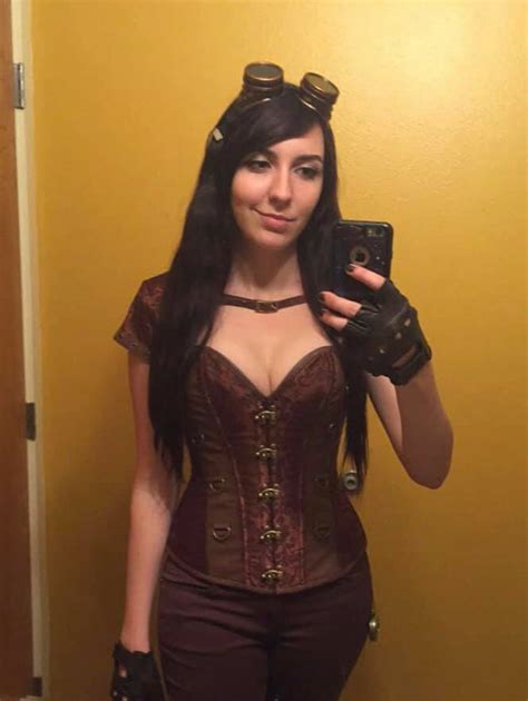 Emily Lane Trying Out Steampunk Costume For Halloween 🦇 🎩 Steampunkdesk