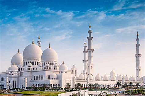 Sheikh Zayed Grand Mosque In Abu Dhabi Issues New Hijri Calendar