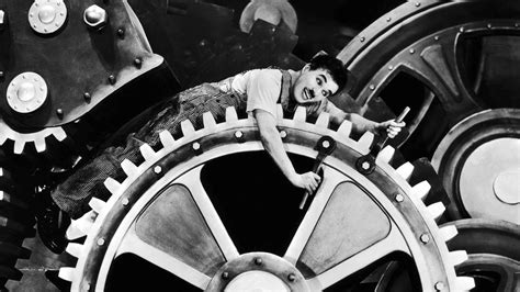 Em 2010, interpretou a jovem katrina em tempos modernos 6 e em 2011, foi a paleontóloga tânia em morde & assopra. 80 anos de "Tempos Modernos" na Sala Cinematographos (SP ...