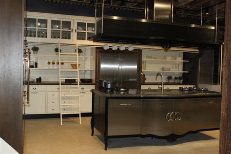 Jonnywood custom woodworking, located in new york city, designs custom made furniture and cabinets. IMG 2682 1 | New York Kitchen Cabinets
