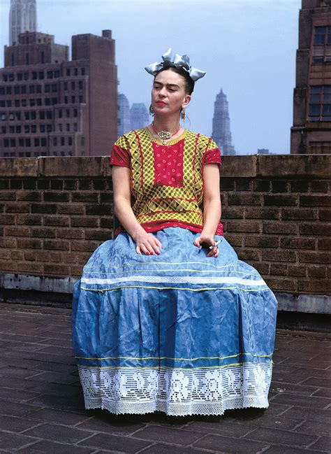 Frida Kahlo In Photos Twinned Shows At The Frick Pittsburgh Reveal An