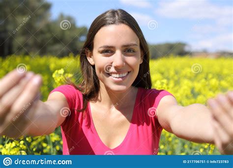 Happy Woman Inviting You To Follow Her In A Field Stock Image Image