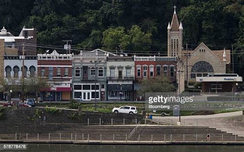 Ohio River Town Photos And Premium High Res Pictures Getty Images