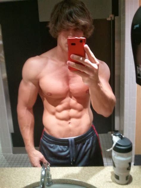 Six Pack Abs Pictures Muscular Mans Selfie
