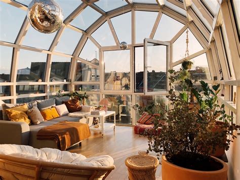 What’s It Like Living In A Glass Dome Glass Domes Pretty House Design