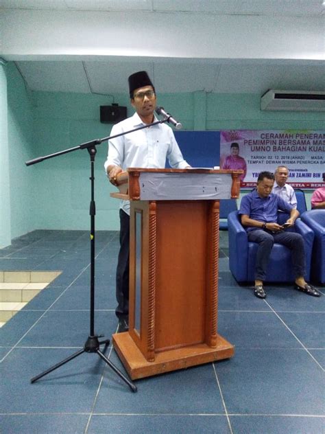Termasuklah kurang ahli atau kepakaran dalam subjek ini maka adalah sukar untuk mengetahui samada kehendak agar subjek 'falsafah dan isu semasa' dan 'penghayatan etika dan tamadun' dapat direalisasikan.azizi ahmad malaysia dateline rencana 9 oktober 2019. Ceramah Isu Semasa Kuala Krau - UMNO