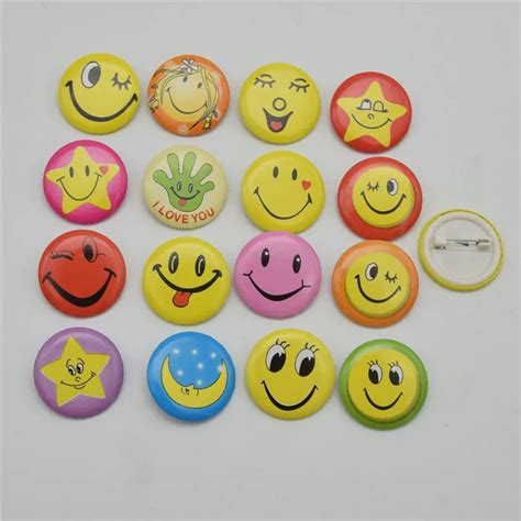 50pcs 30mm 45mm Mixed Smile Face Badges Pin On Button Broochs Smiley