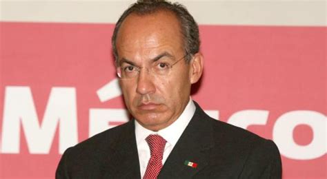 Felipe Calderón Renuncia Al Pan
