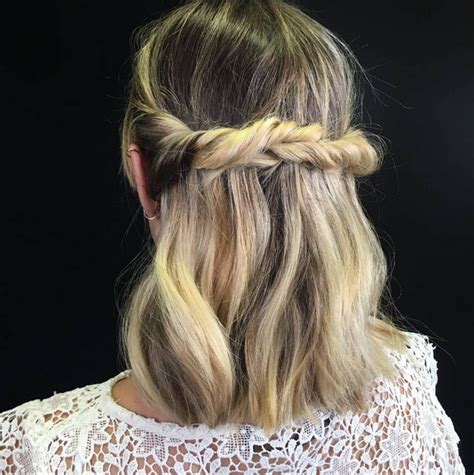 Álbumes Foto Peinados Para Cabello Corto Fáciles Paso A Paso Mirada Tensa