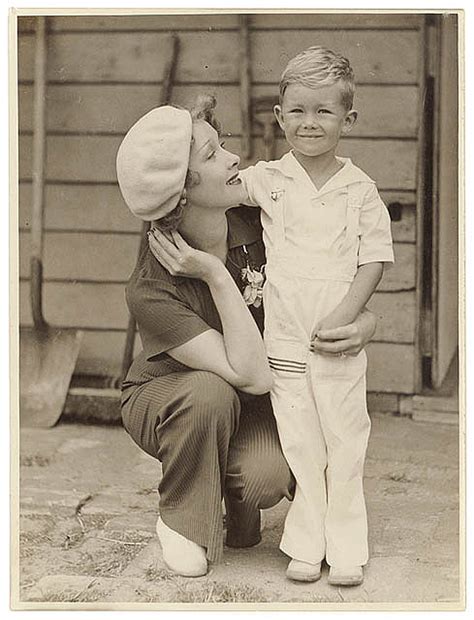 Vintage Photos Of Some Of Historys Most Awesome Moms