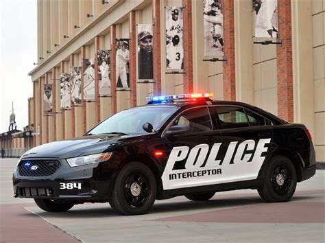 Ford Police Interceptor Es El Vehículo Policial Más Rápido De Eu