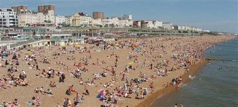 Madeira dr брайтон east sussex bn2 1ps великобритания. 30 tonnes of rubbish were left on Brighton beach yesterday