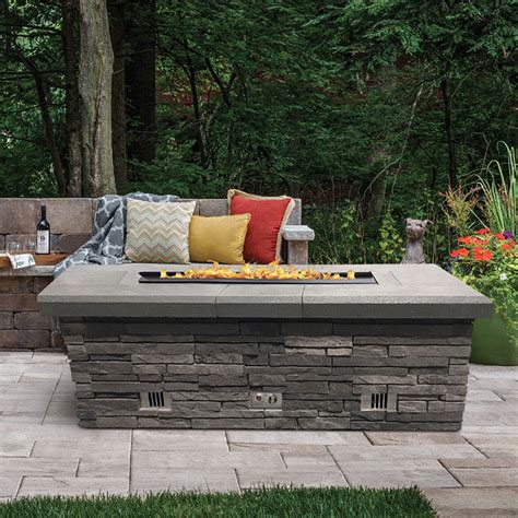 Belgard Bordeaux® Series Outdoor Kitchens And Fireplaces Unique Supply