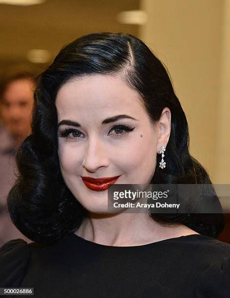 Dita Von Teese Book Signing For Your Beauty Mark The Ultimate Guide To