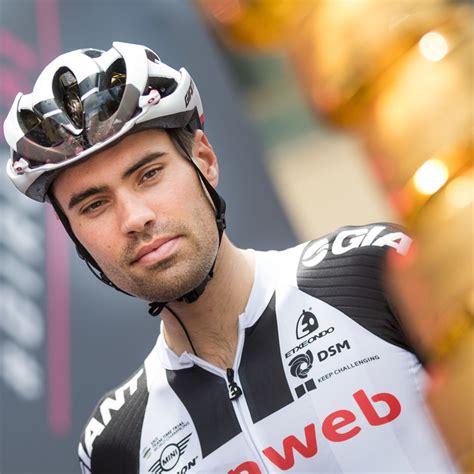 24 hours with tom dumoulin at the giro d'italia. Tom Dumoulin Stage 5 Giro d'Italia 2018 @rideshimano ...