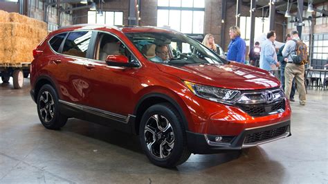 Honda Will Present The Compact Cr V Crossover In La Autoshow 2016 New