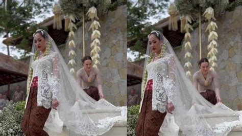 Foto Foto Pernikahan Bunga Citra Lestari Dan Tiko Aryawardhana Cantiknya Bcl Dibalut Kebaya