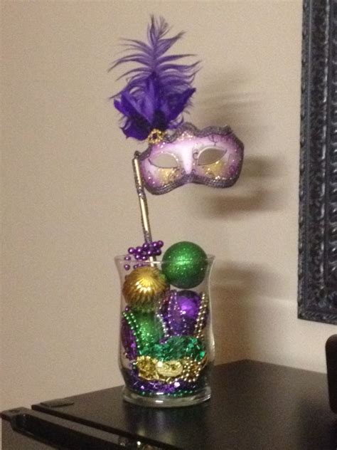 Diy Mardi Gras Table Centerpiece I Made This For My Mom Who Is In The Nursing Home To Brigh