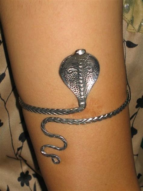 They are called wristband tattoos, armlet tattoos, bracelet tattoos and so on. Upper Arm Bracelet Snake Armband Armlet Anklet Silver Tone Beautiful (With images) | Arm ...