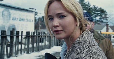 Watch The Teaser Trailer For Jennifer Lawrence S New Movie Joy