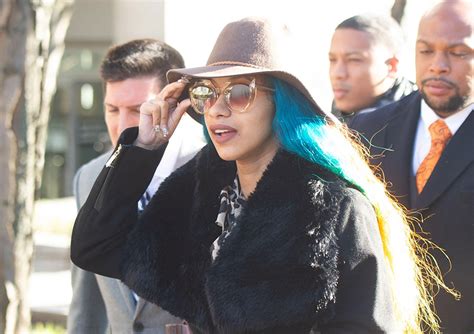 Pics Cardi B Arrives To Criminal Court In Queens Sandra Rose