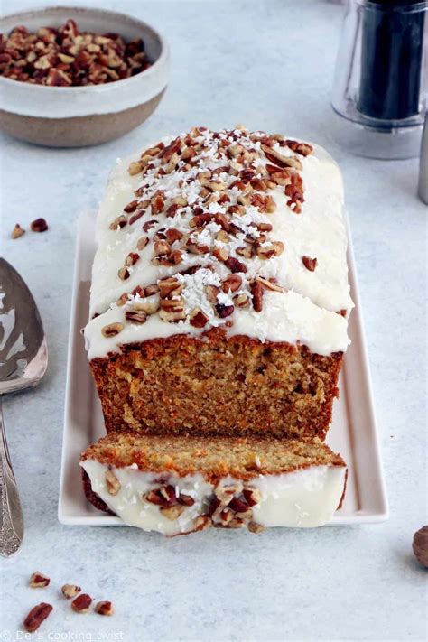 Find this pin and more on dessert recipes by robin the best carrot cake you'll ever try! Carrot cake facile et glaçage au "cream cheese" | Del's ...