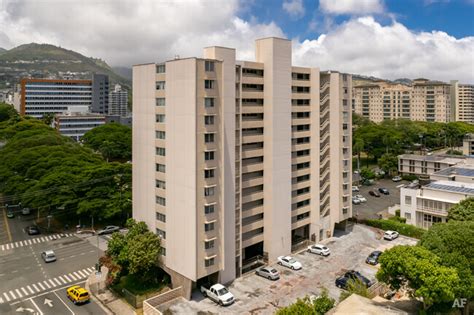 Punahou Circle Apartments 1617 S Beretania St Honolulu Hi 96826