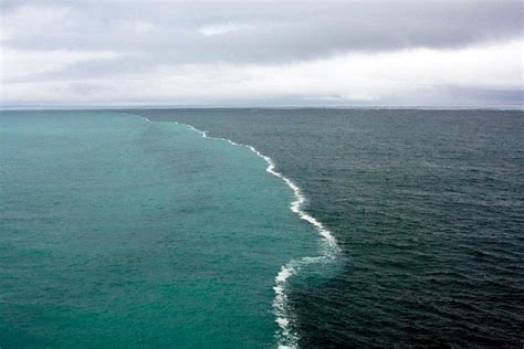 Fluid Dynamics How Can Two Seas Not Mix Physics Stack Exchange
