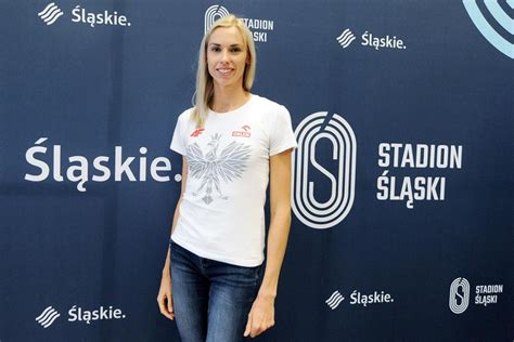 She competed in the 4 × 400 m relay at the 2012 and 2016 summer olympics as well as two world champ. 65. Memoriał Janusza Kusocińskiego. Bieg retro na ...