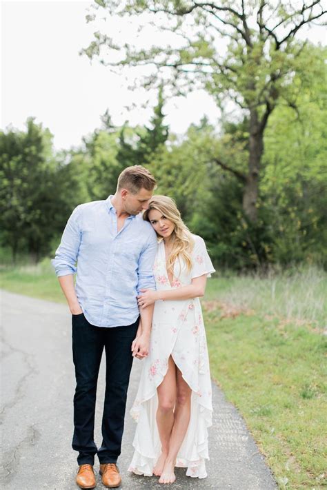 69 Best Spring Engagement Photos Outfits Images On Pinterest Couple