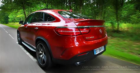 Quelques semaines avant son arrivée dans les concessions, le nouveau grand suv de mercedes est disponible à la commande. Essai Mercedes Gle Coupe 450 Amg : Entre Sport Et Confort ...
