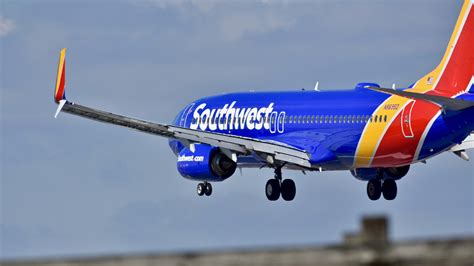 Southwest Airlines Hikes In Flight Drink Prices Abc7 Chicago