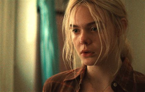 26 Fun And Interesting Facts About Elle Fanning Tons Of Facts