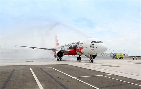 Cph copenhagen kastrup lapangan terbang antarabangsa copenhagen, denmark. Lapangan Terbang Antarabangsa Kuala Lumpur 2 | Foto ...