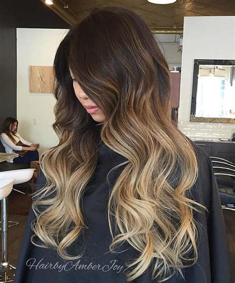 Blonde ombre hair to charge your look with radiance