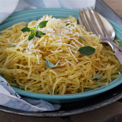 Gebackener Spaghettikürbis Mit Parmesan Lowcarbrezeptdestagesde