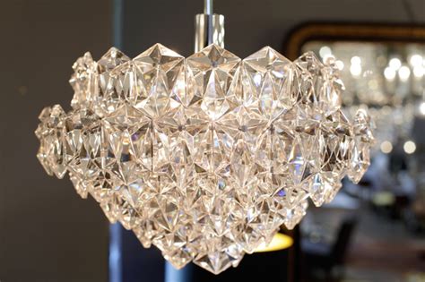 Crystal Chandeliers Types Of Crystal Options ~ Unique Wedding Ideas