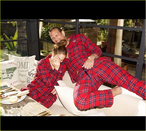 Jennifer Lopez And Alex Rodriguez Share Sweet Photos Of Their Christmas